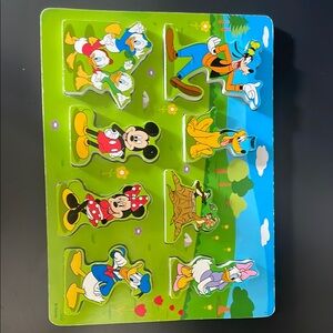 Disney Green Puzzle & Games Set